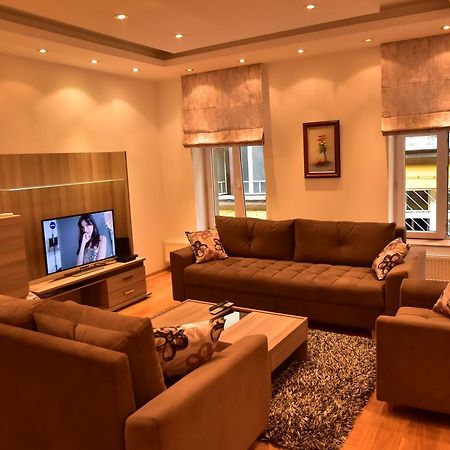 Ferhadija Luxury Apartment SJJ Exterior foto